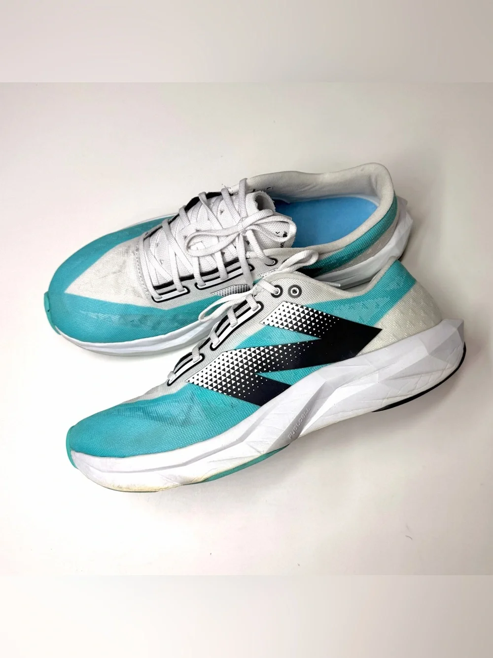 New Balance breathable aqua